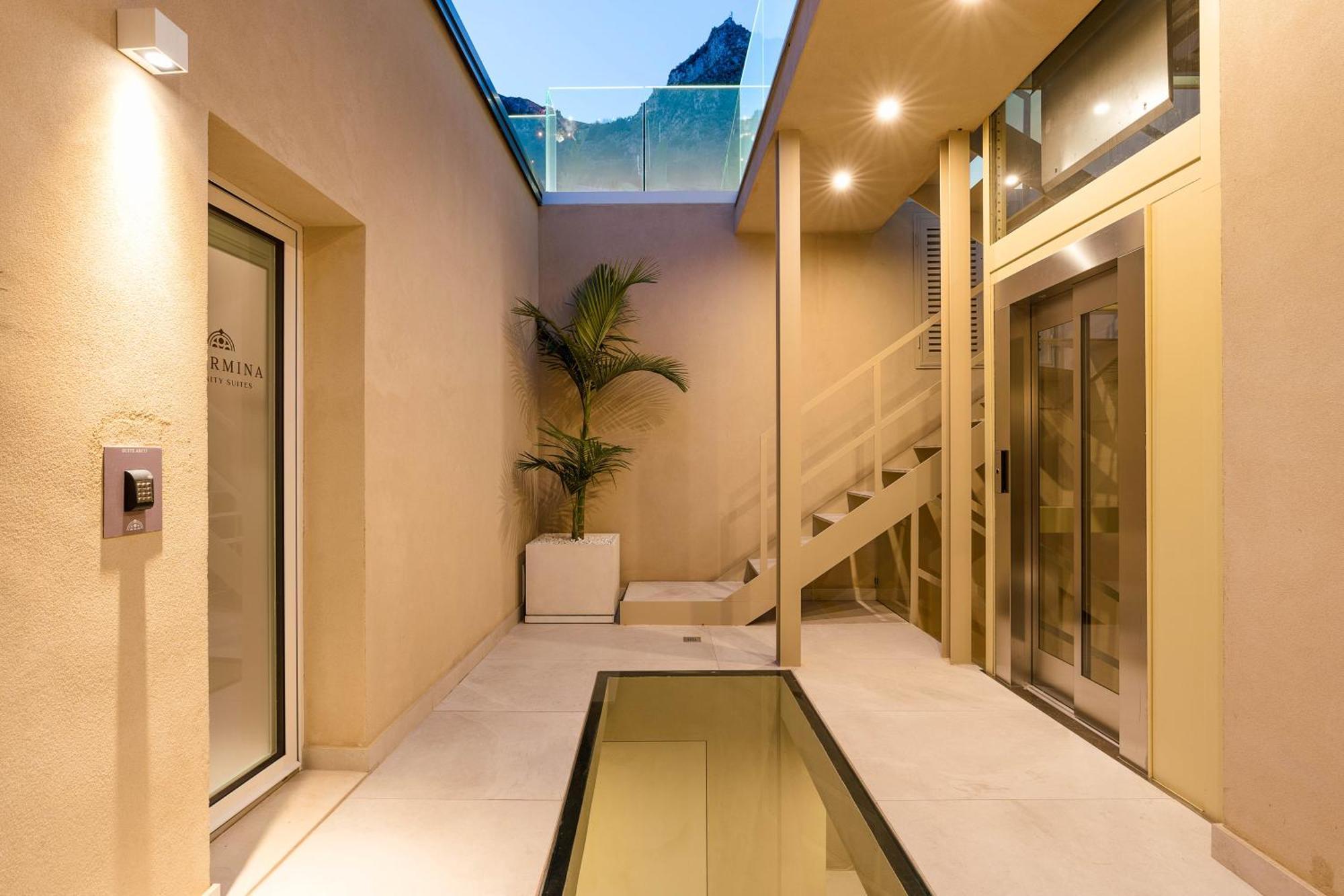 Taormina Infinity Suites Bagian luar foto