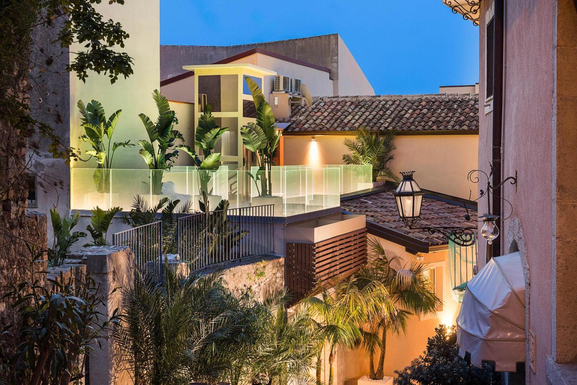 Taormina Infinity Suites Bagian luar foto
